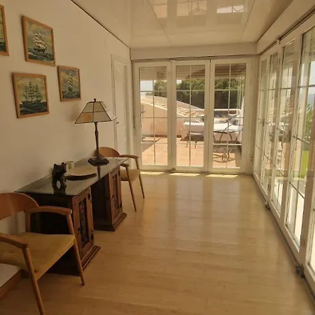 Beachfront 모라이라