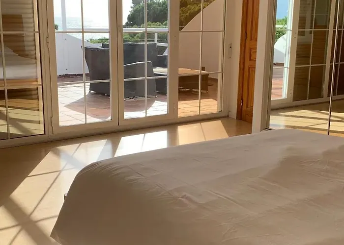 Willa Beachfront